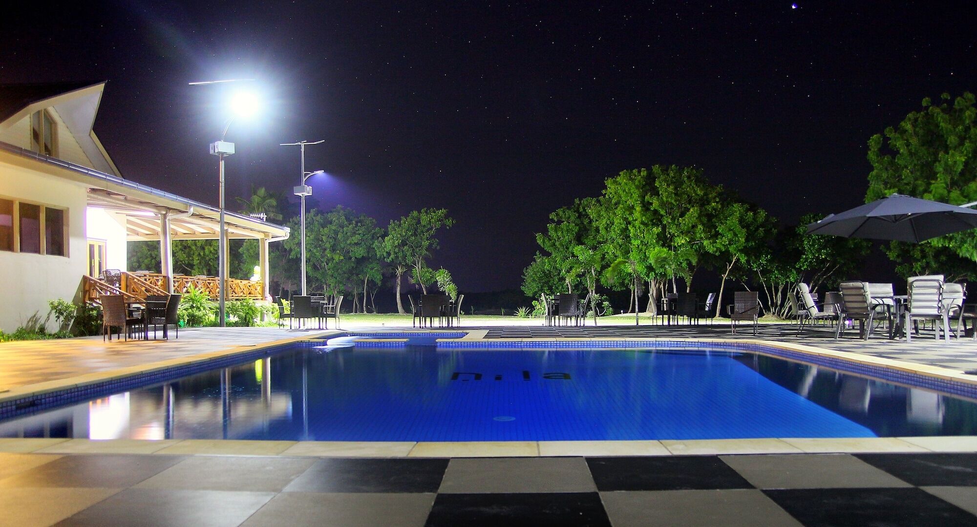 לאוטוקה Nila Beach Resort מראה חיצוני תמונה